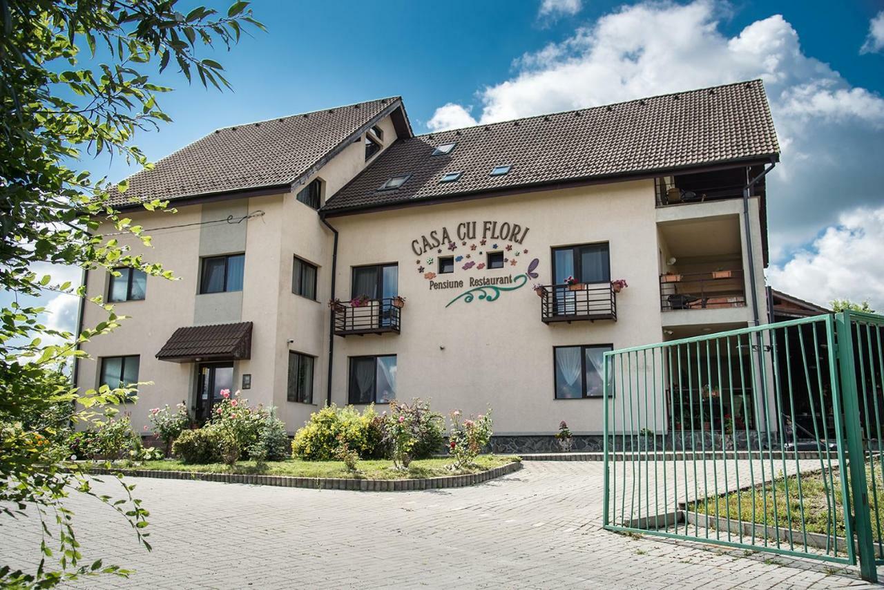 Pensiunea Casa Cu Flori Cisnădioara Exterior foto